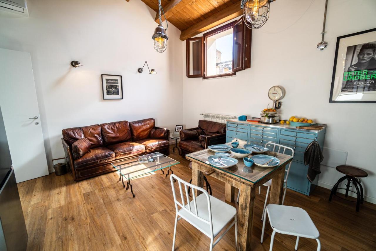 Solemar Sicilia - Palazzo Vetrano Apartment Palermo Luaran gambar