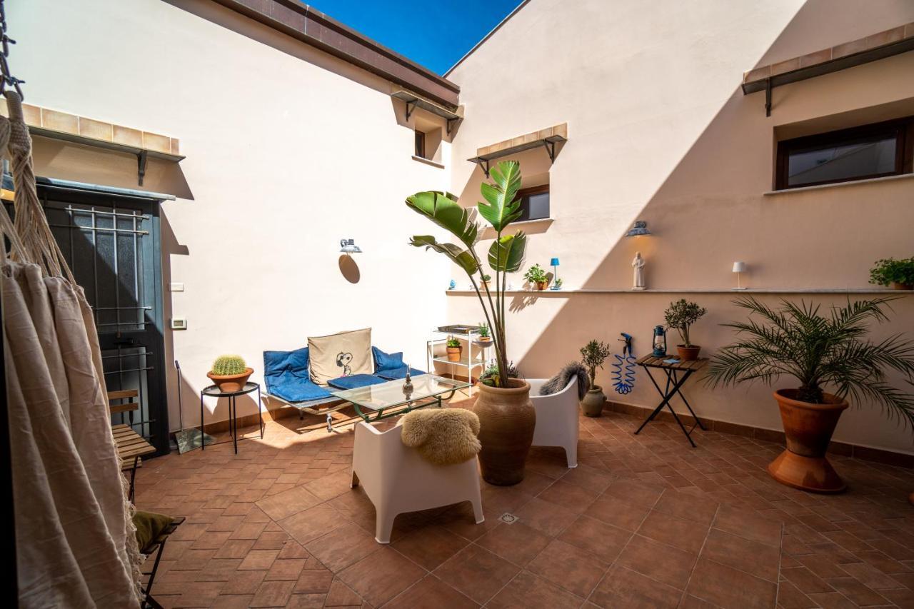 Solemar Sicilia - Palazzo Vetrano Apartment Palermo Luaran gambar